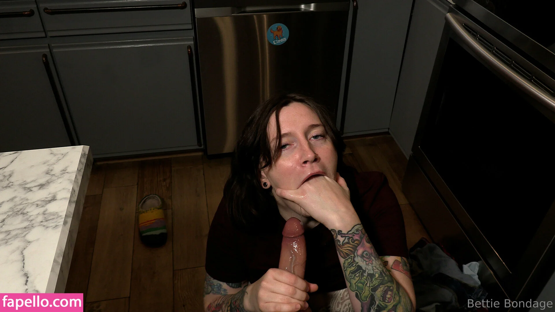 Bettie Bondage Onlyfans Photo Gallery 