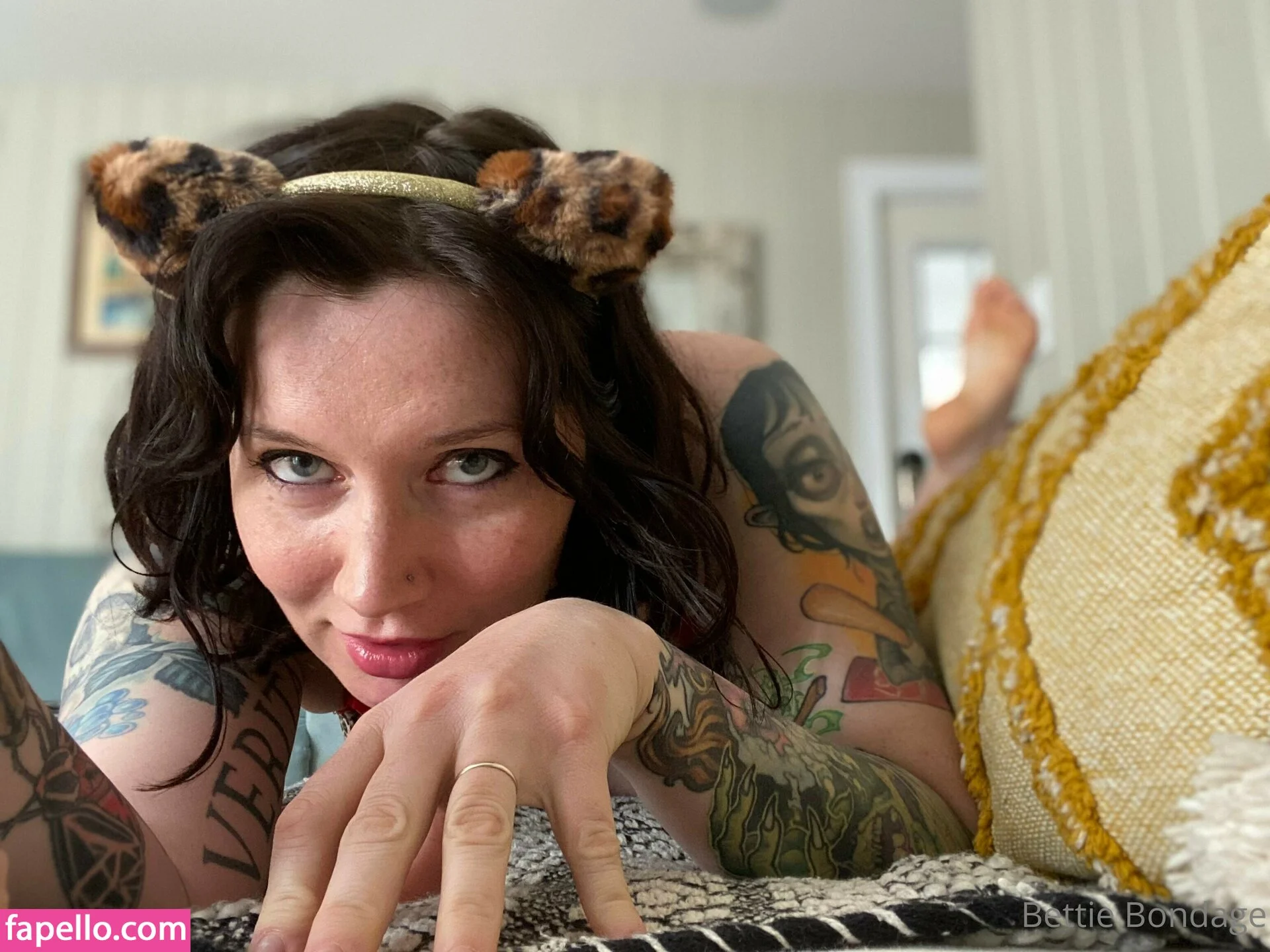 Bettie Bondage Onlyfans Photo Gallery 