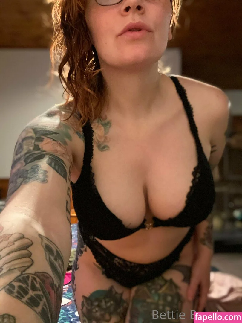 Bettie Bondage Onlyfans Photo Gallery 