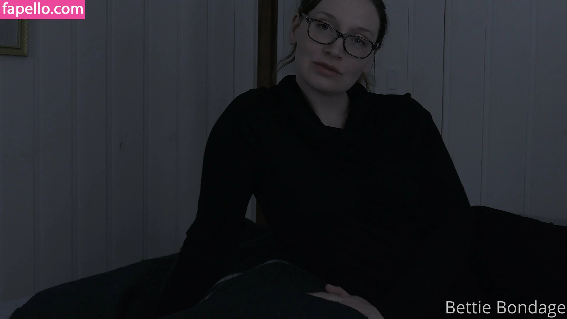 Bettie Bondage Onlyfans Photo Gallery 