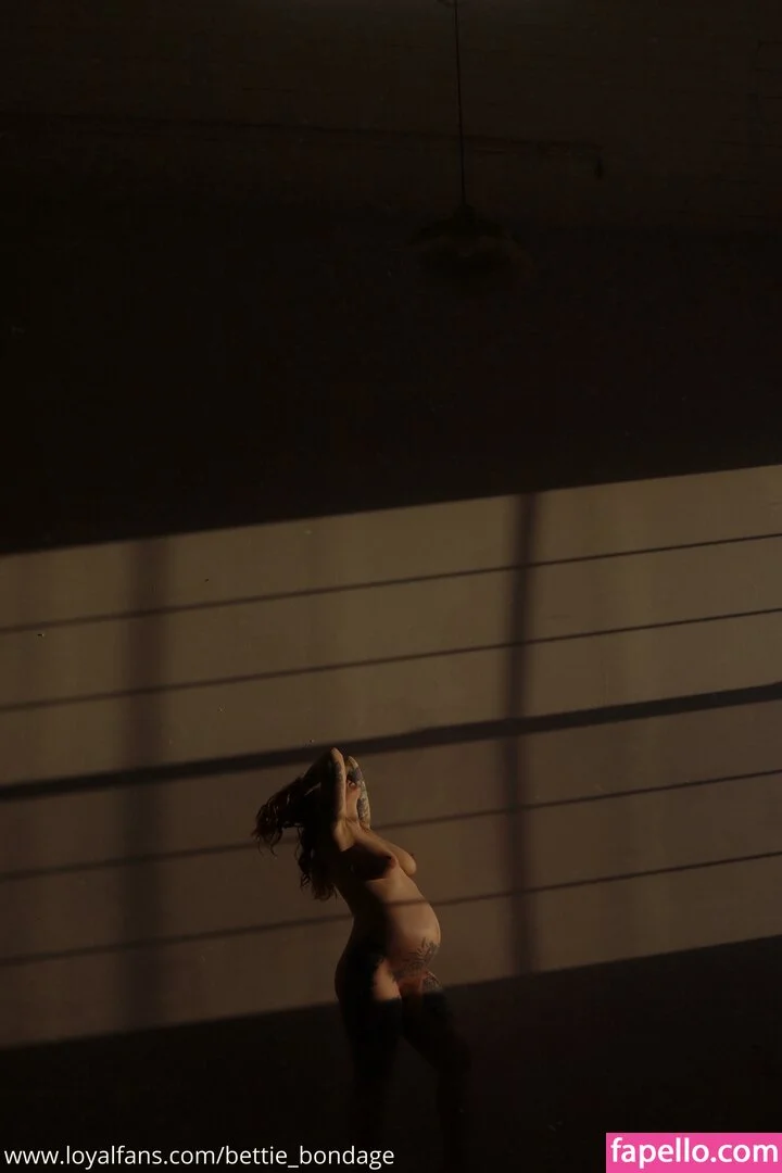 Bettie Bondage Onlyfans Photo Gallery 