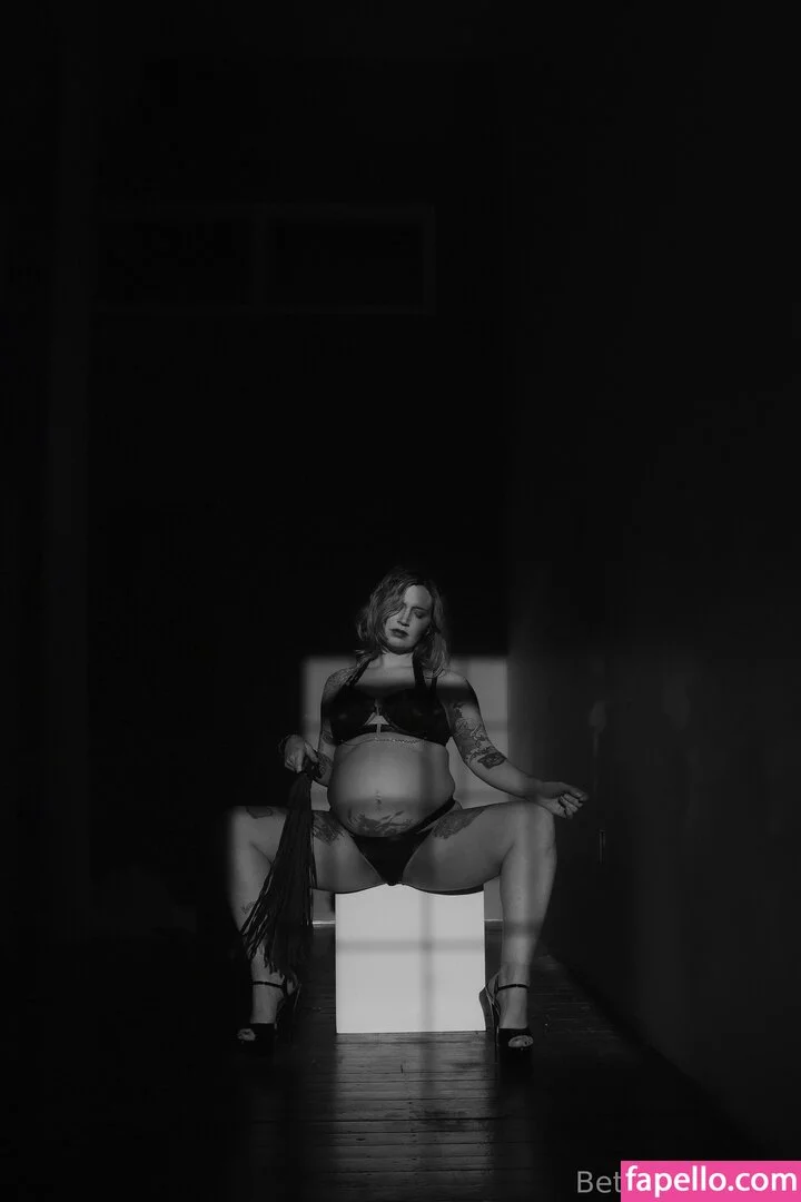 Bettie Bondage Onlyfans Photo Gallery 