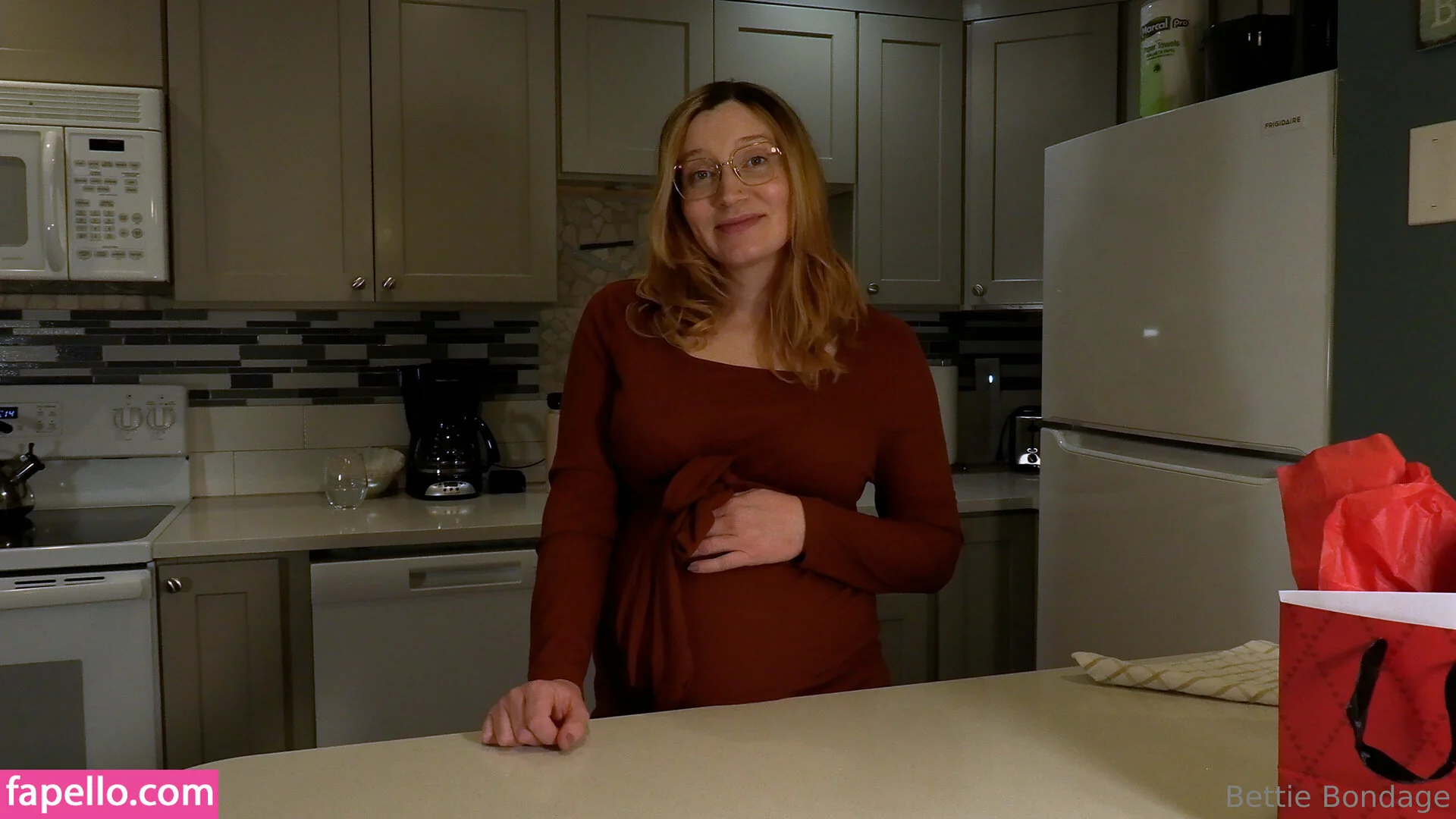 Bettie Bondage Onlyfans Photo Gallery 