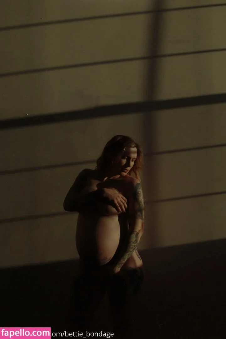 Bettie Bondage Onlyfans Photo Gallery 