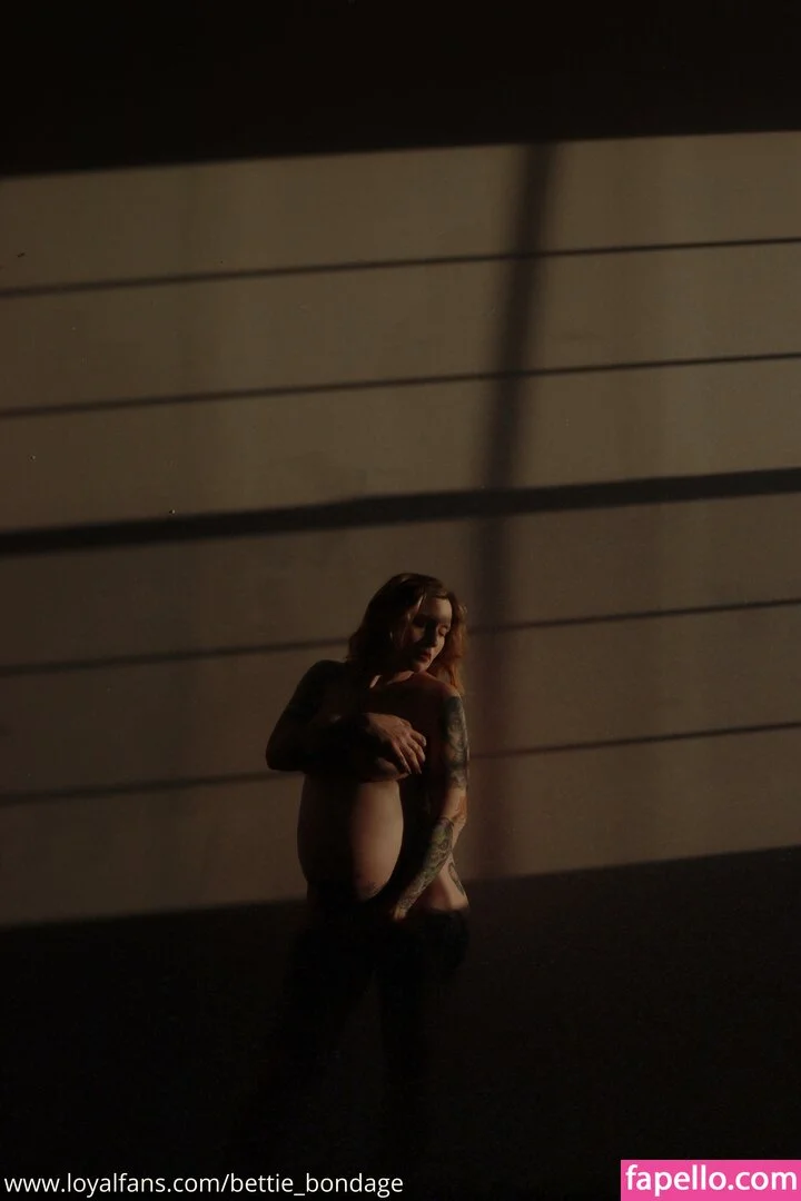 Bettie Bondage Onlyfans Photo Gallery 