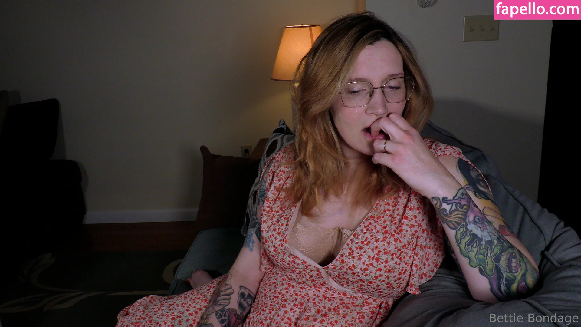 Bettie Bondage Onlyfans Photo Gallery 