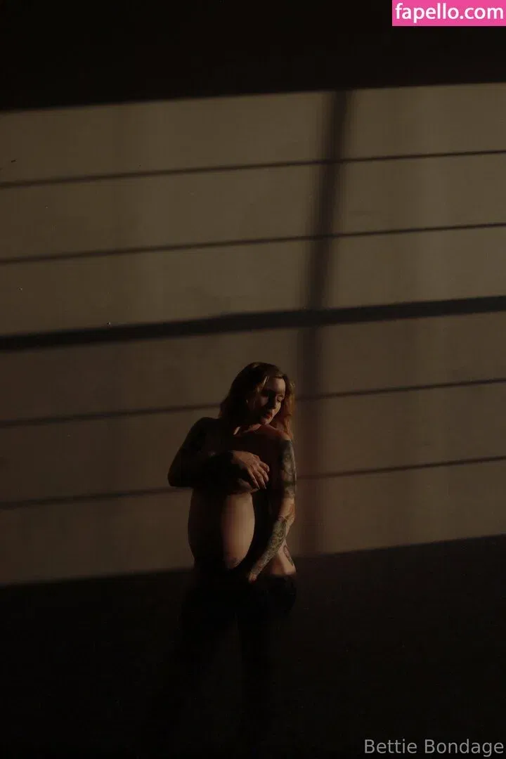 Bettie Bondage Onlyfans Photo Gallery 