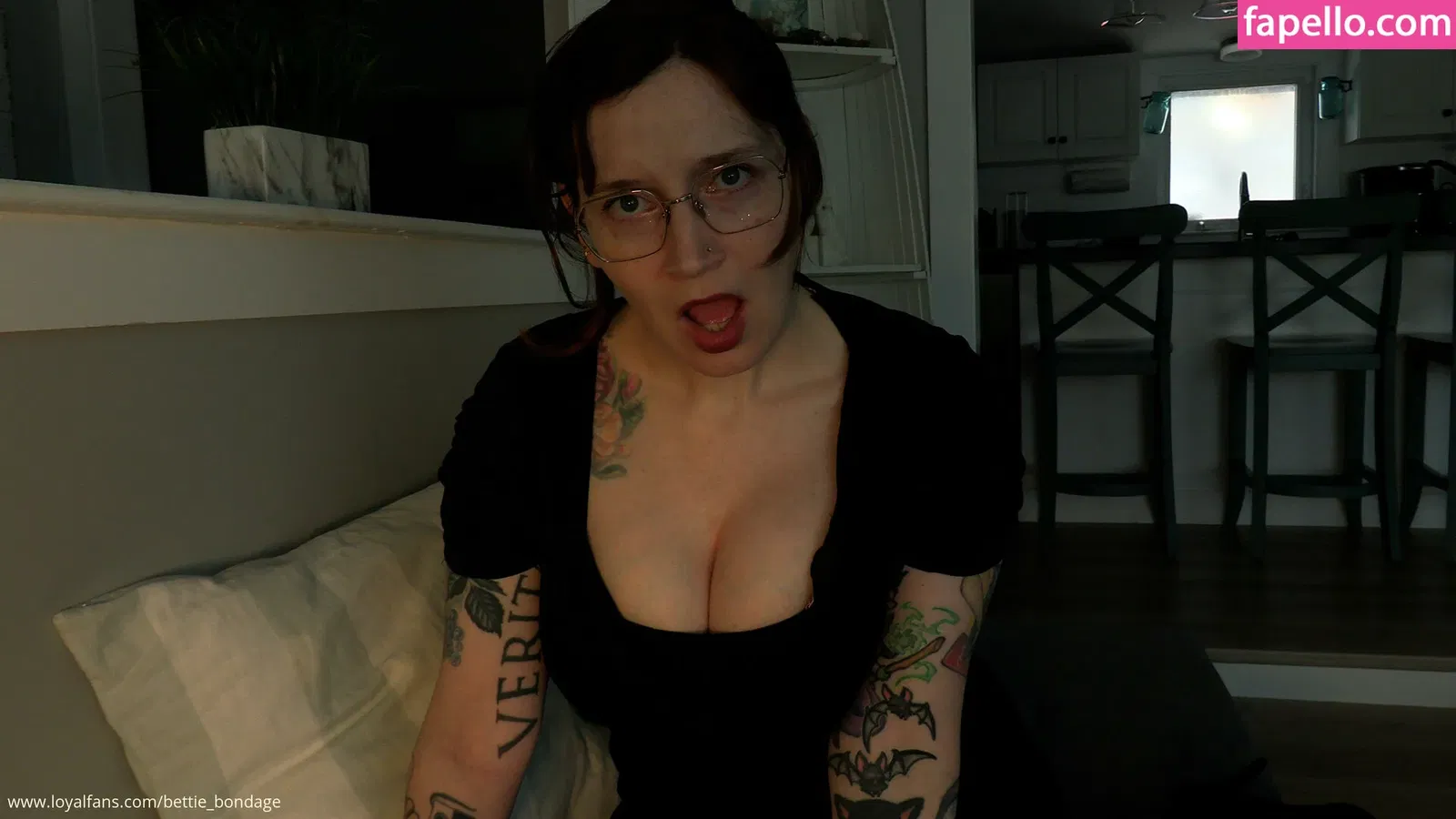 Bettie Bondage Onlyfans Photo Gallery 