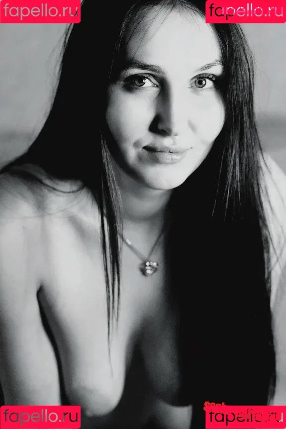 AlinaRai Onlyfans Photo Gallery 
