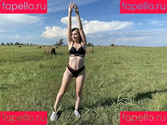 AlinaRai Onlyfans Photo Gallery 
