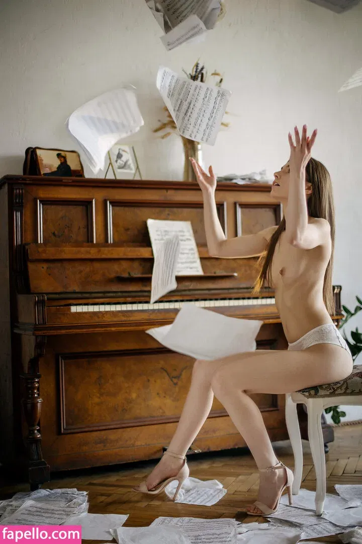 Nastya Kroft Onlyfans Photo Gallery 