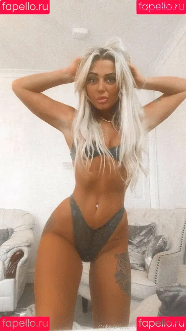 Imogen Lucy Holland Onlyfans Photo Gallery 