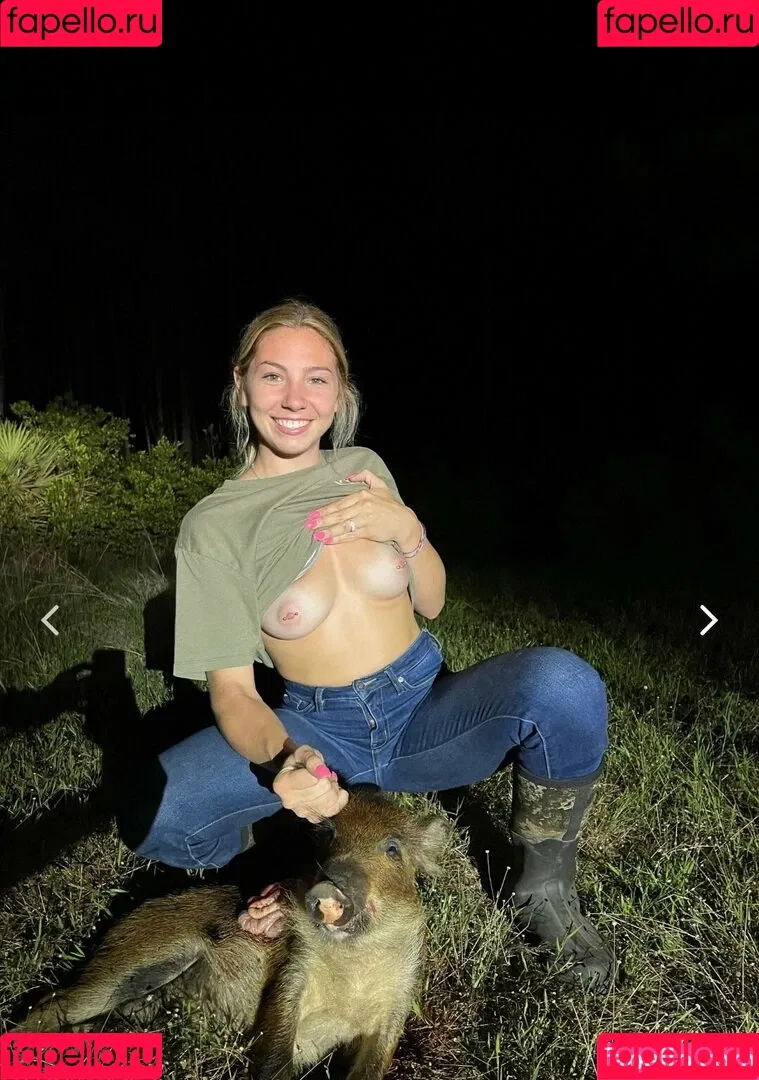 Truckgirlashley Onlyfans Photo Gallery 
