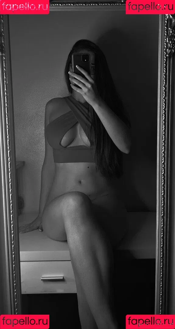 skye.yasmin2 Onlyfans Photo Gallery 