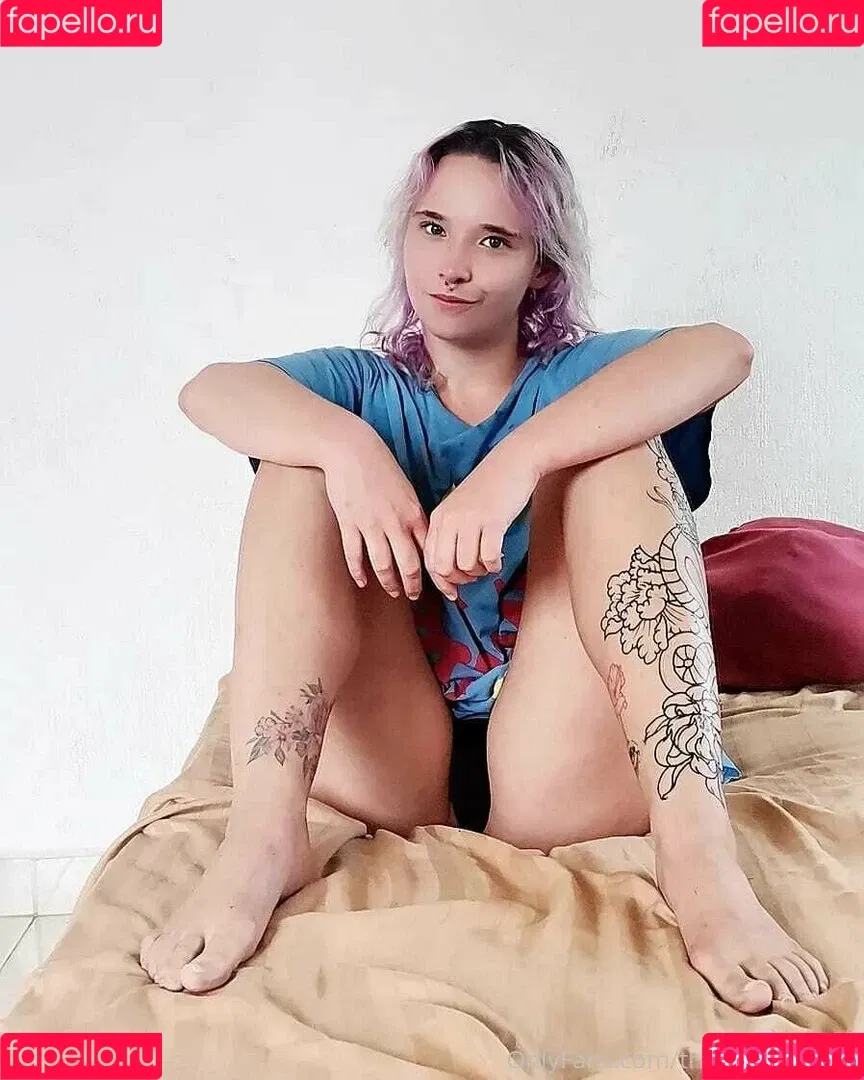 trippylittlehippi Onlyfans Photo Gallery 