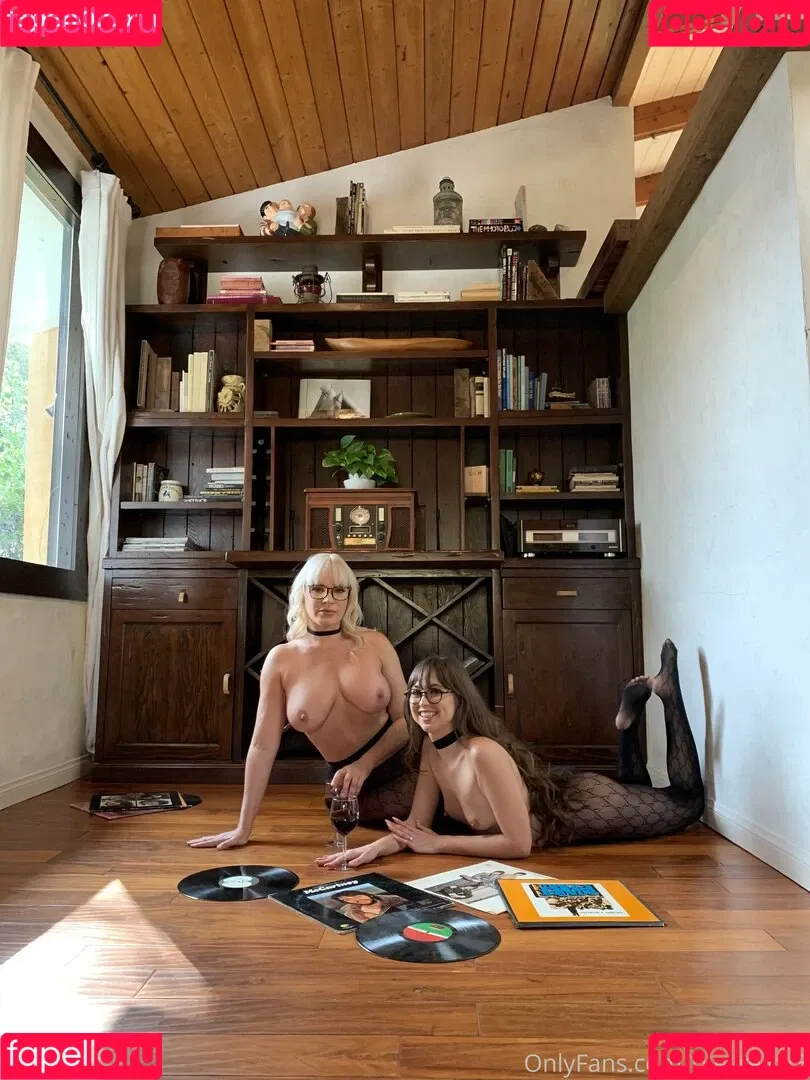 Dana DeArmond Onlyfans Photo Gallery 