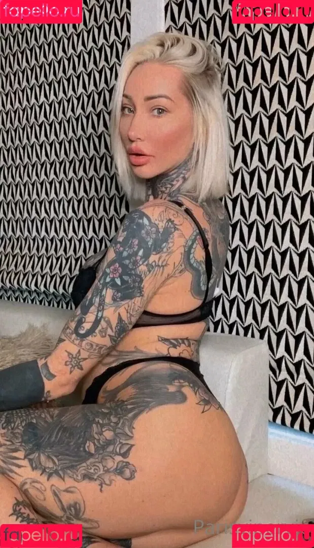 parisvipervip Onlyfans Photo Gallery 