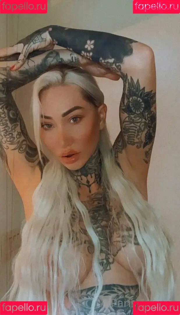 parisvipervip Onlyfans Photo Gallery 