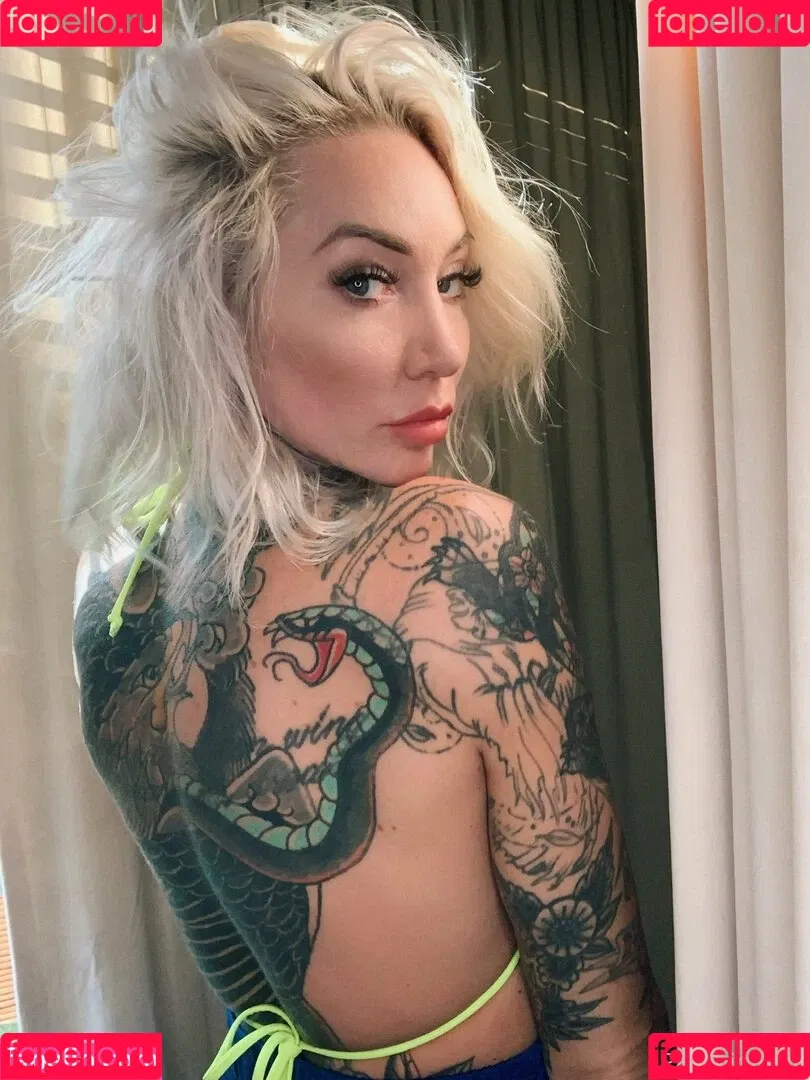 parisvipervip Onlyfans Photo Gallery 