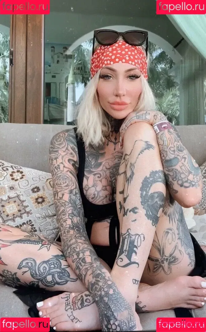 parisvipervip Onlyfans Photo Gallery 