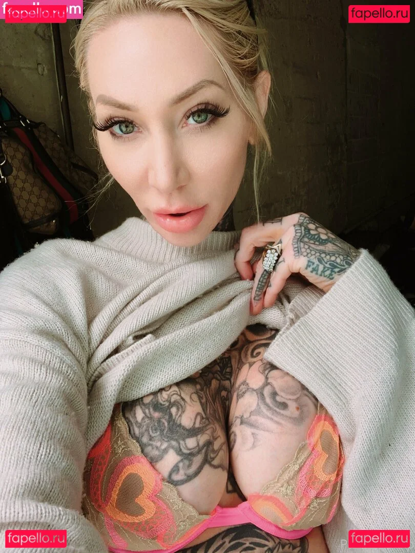 parisvipervip Onlyfans Photo Gallery 