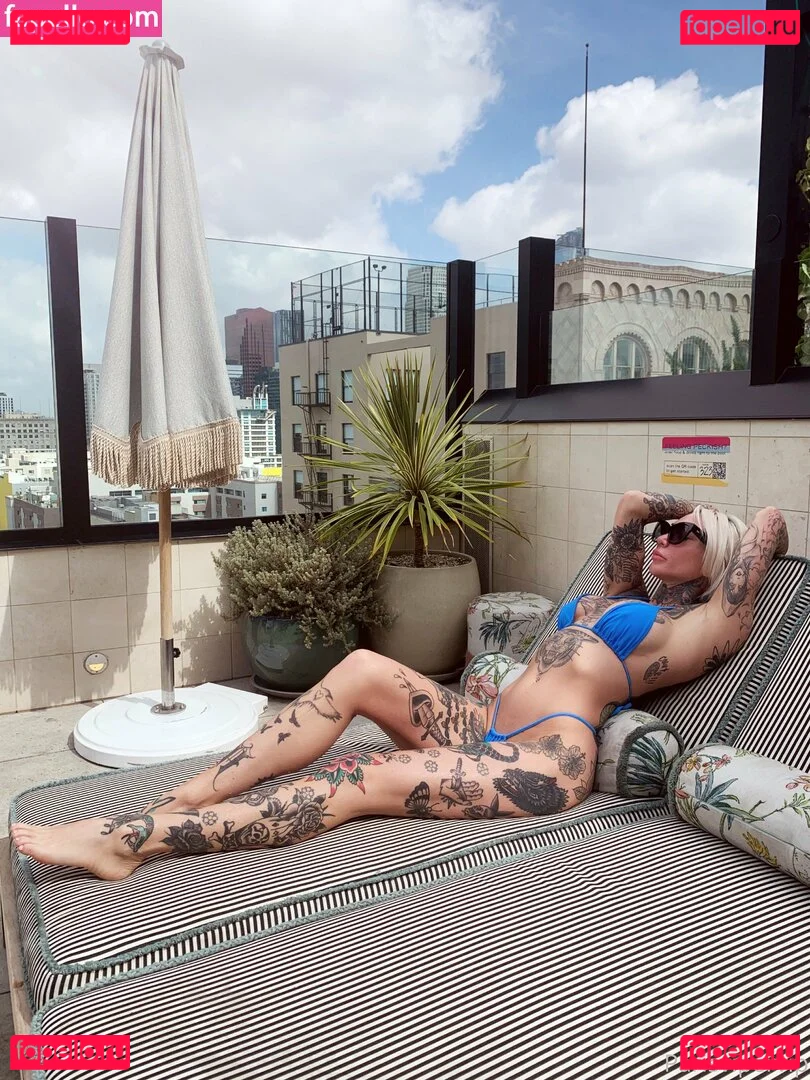 parisvipervip Onlyfans Photo Gallery 