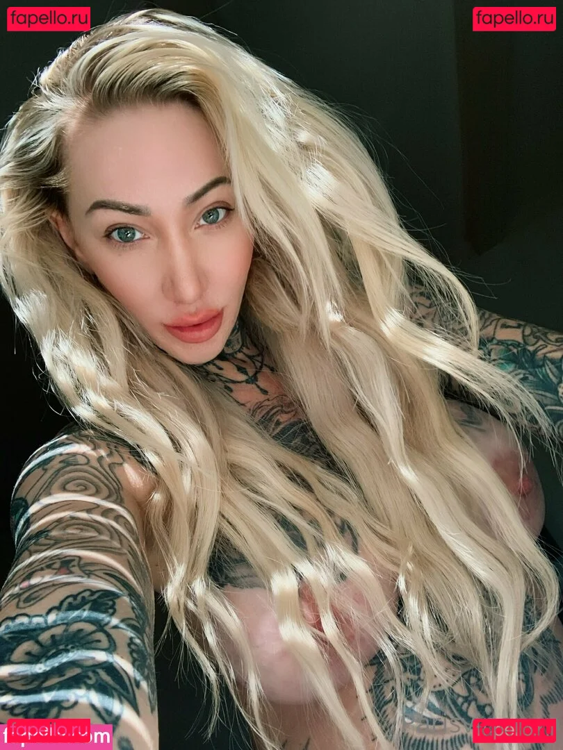 parisvipervip Onlyfans Photo Gallery 