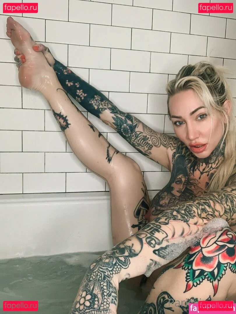 parisvipervip Onlyfans Photo Gallery 