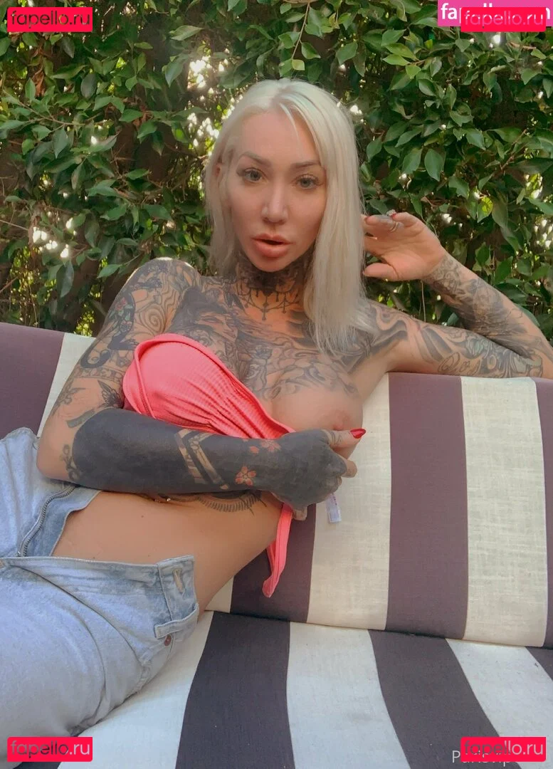 parisvipervip Onlyfans Photo Gallery 