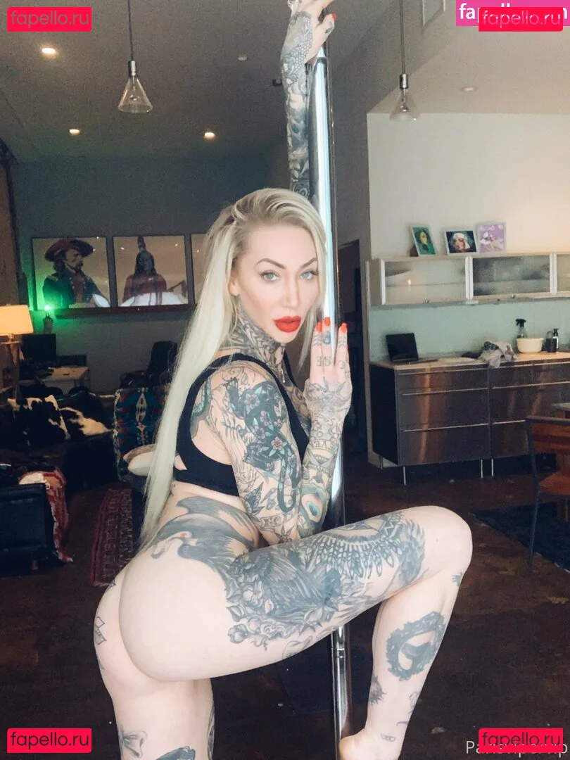 parisvipervip Onlyfans Photo Gallery 