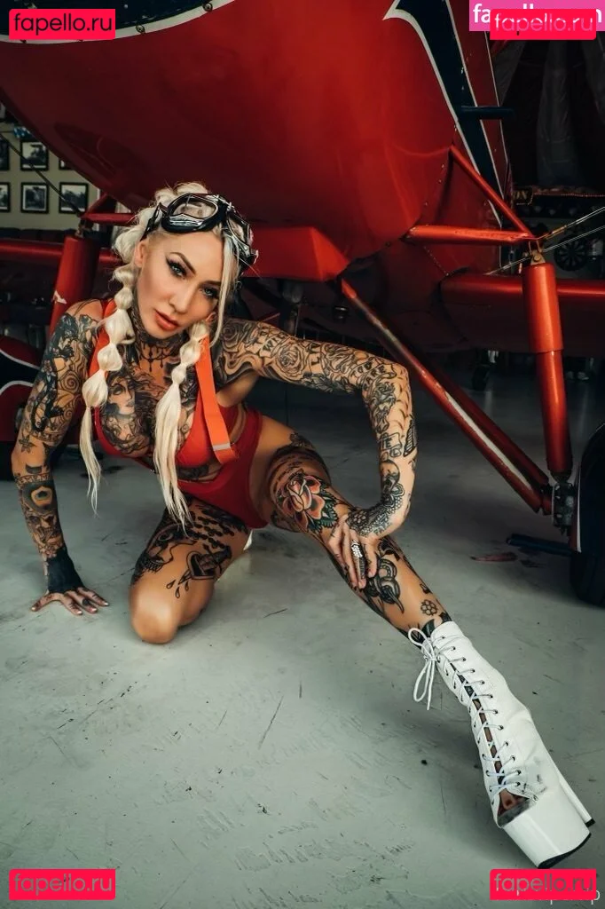 parisvipervip Onlyfans Photo Gallery 