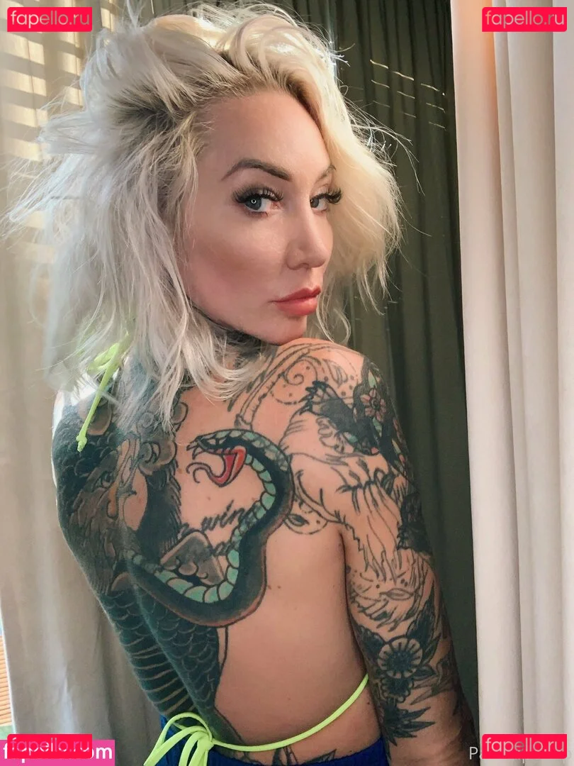 parisvipervip Onlyfans Photo Gallery 