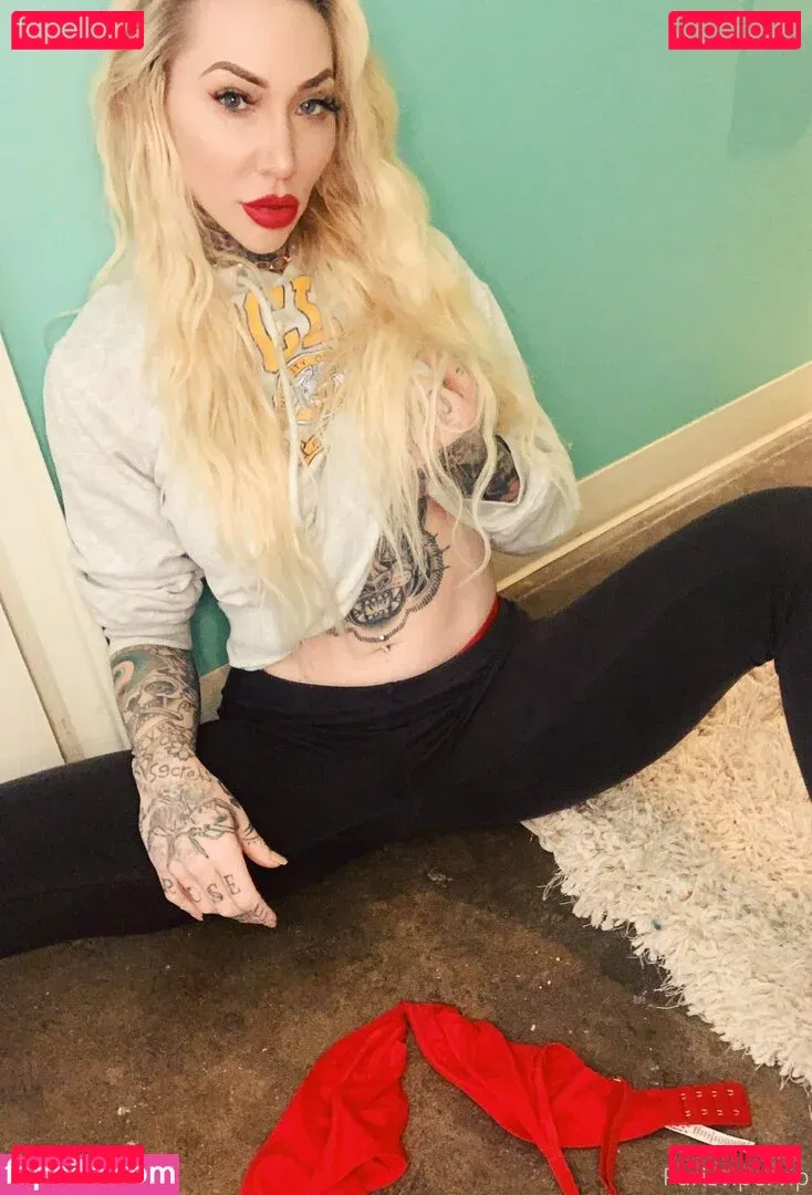 parisvipervip Onlyfans Photo Gallery 