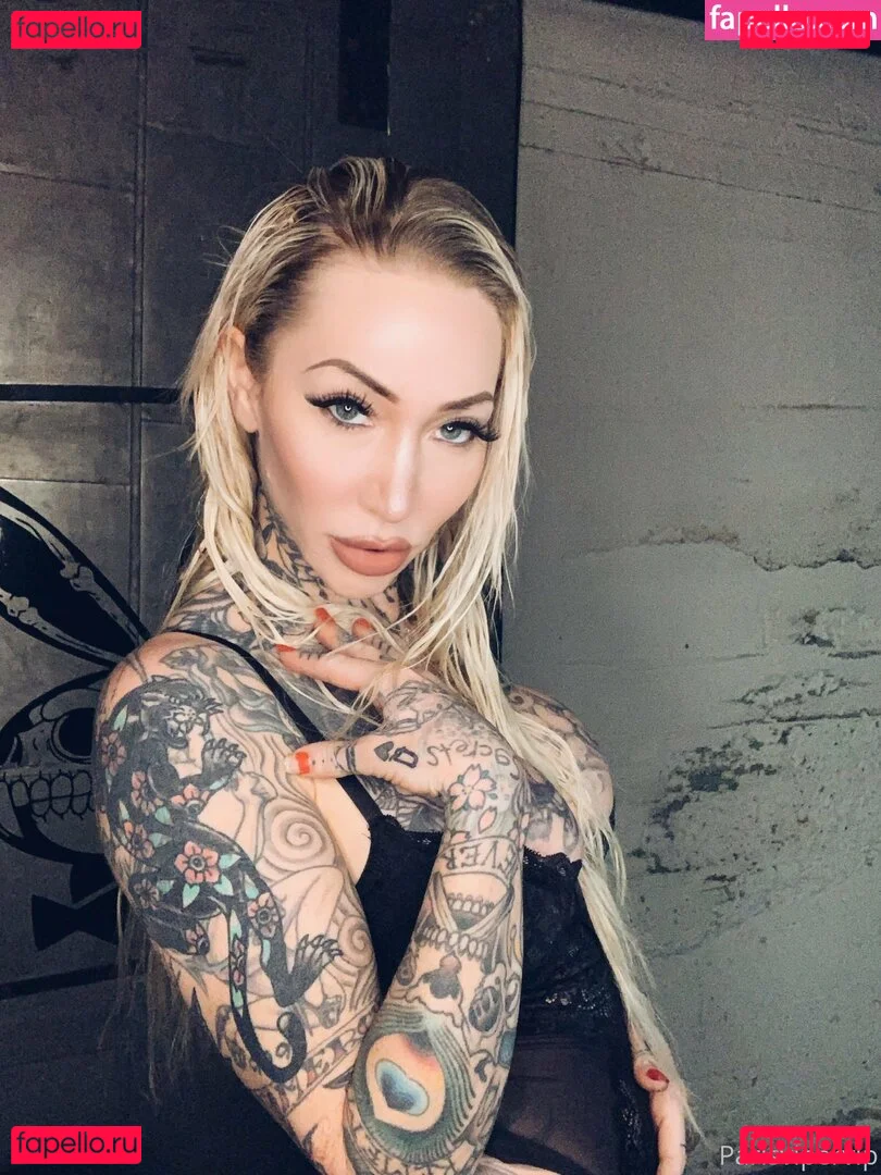 parisvipervip Onlyfans Photo Gallery 