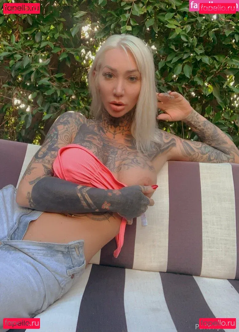 parisvipervip Onlyfans Photo Gallery 