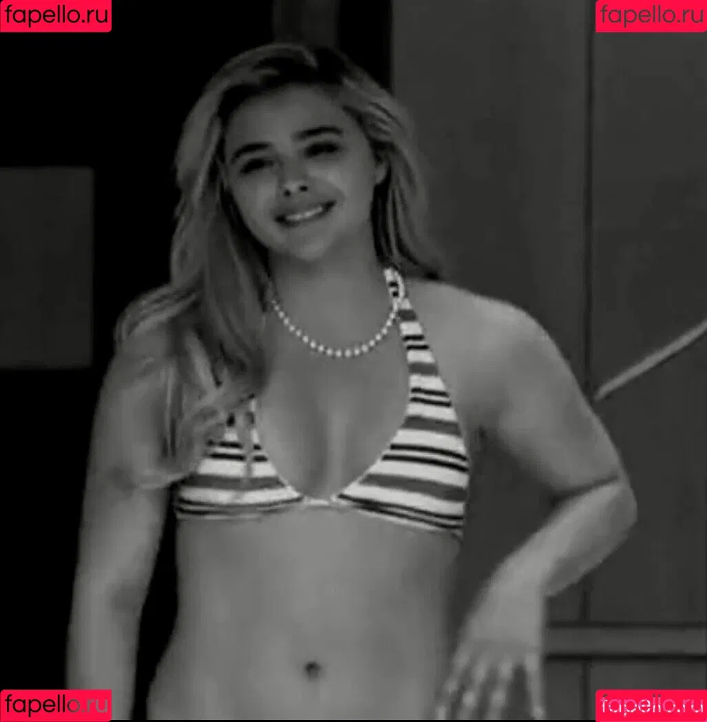 Chloë Grace Moretz Onlyfans Photo Gallery 