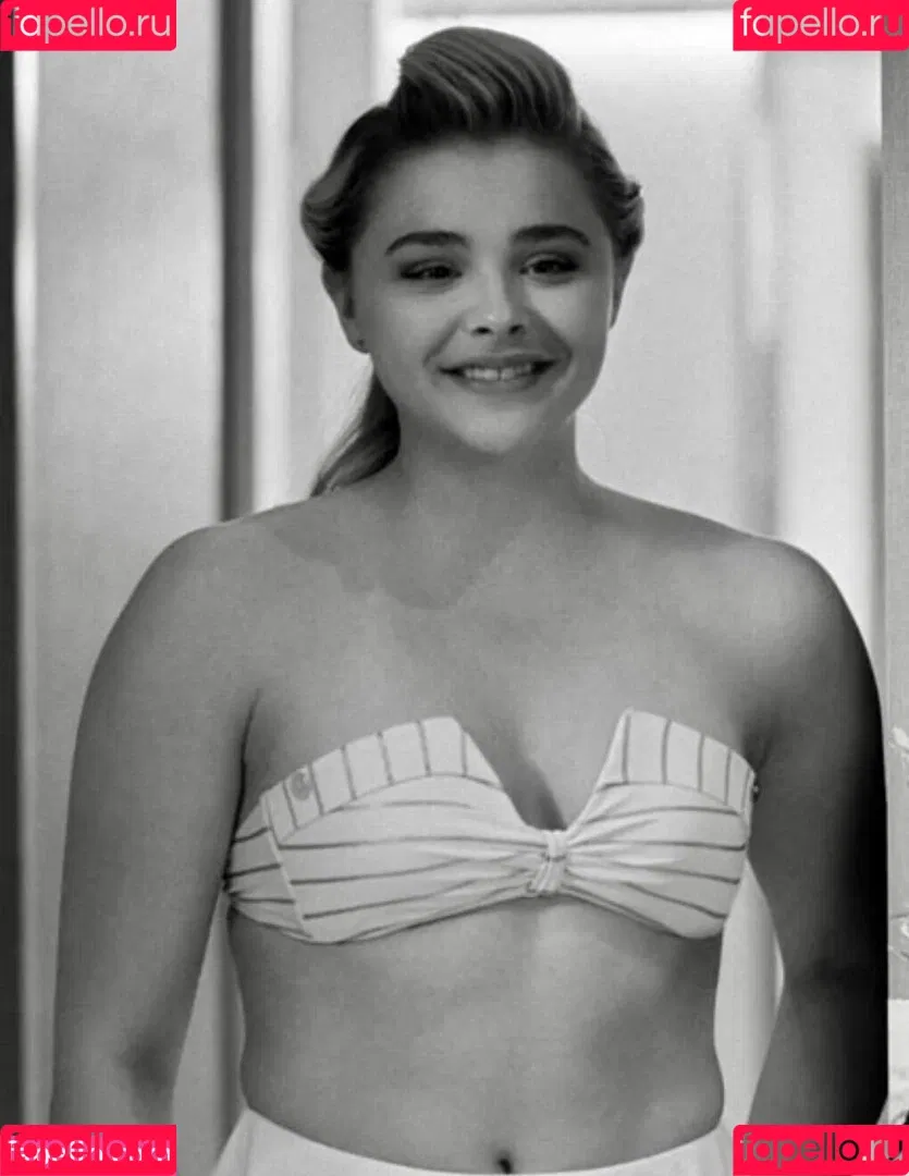 Chloë Grace Moretz Onlyfans Photo Gallery 