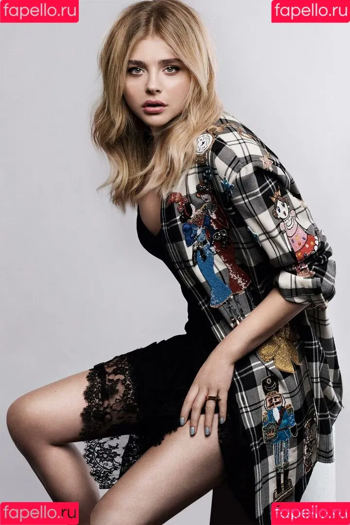 Chloë Grace Moretz Onlyfans Photo Gallery 