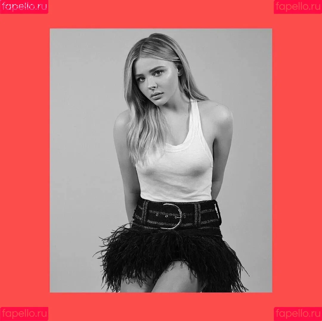 Chloë Grace Moretz Onlyfans Photo Gallery 