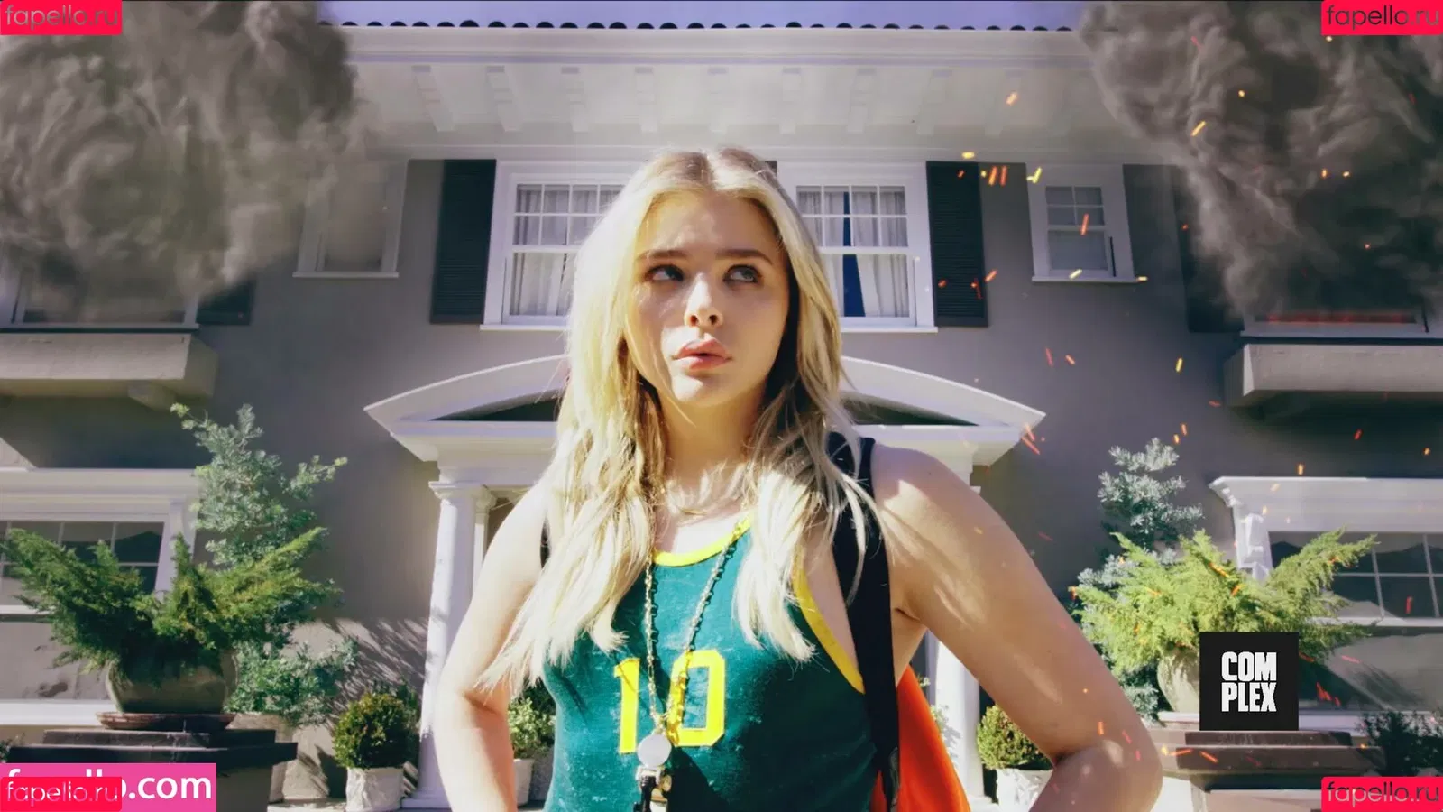 Chloë Grace Moretz Onlyfans Photo Gallery 