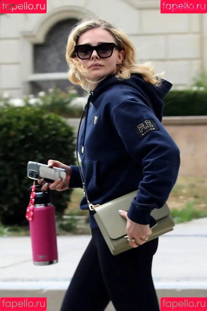 Chloë Grace Moretz Onlyfans Photo Gallery 