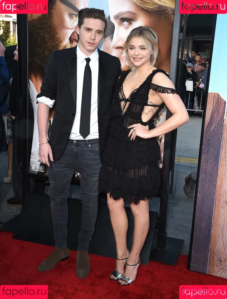 Chloë Grace Moretz Onlyfans Photo Gallery 