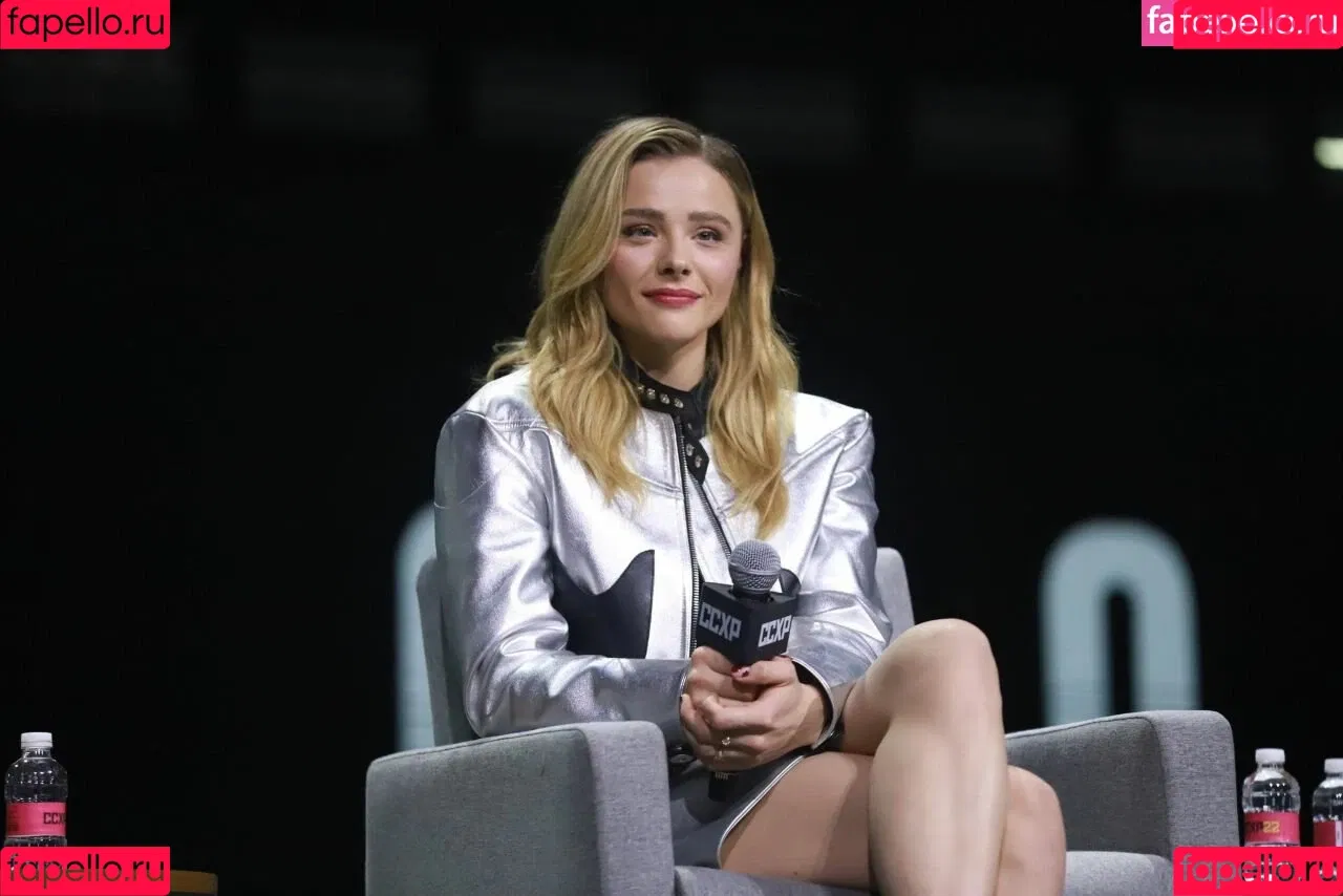Chloë Grace Moretz Onlyfans Photo Gallery 