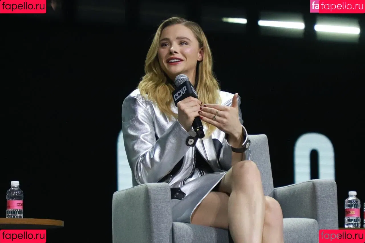 Chloë Grace Moretz Onlyfans Photo Gallery 