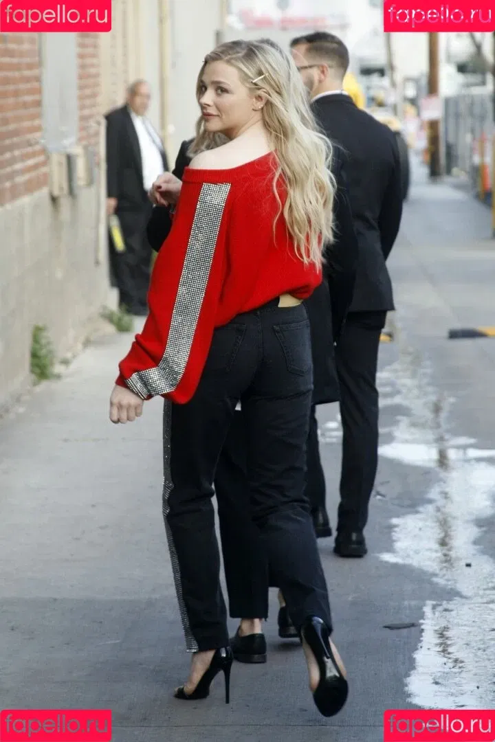 Chloë Grace Moretz Onlyfans Photo Gallery 