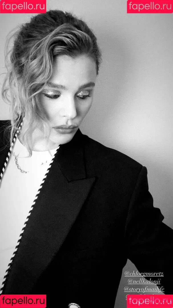 Chloë Grace Moretz Onlyfans Photo Gallery 