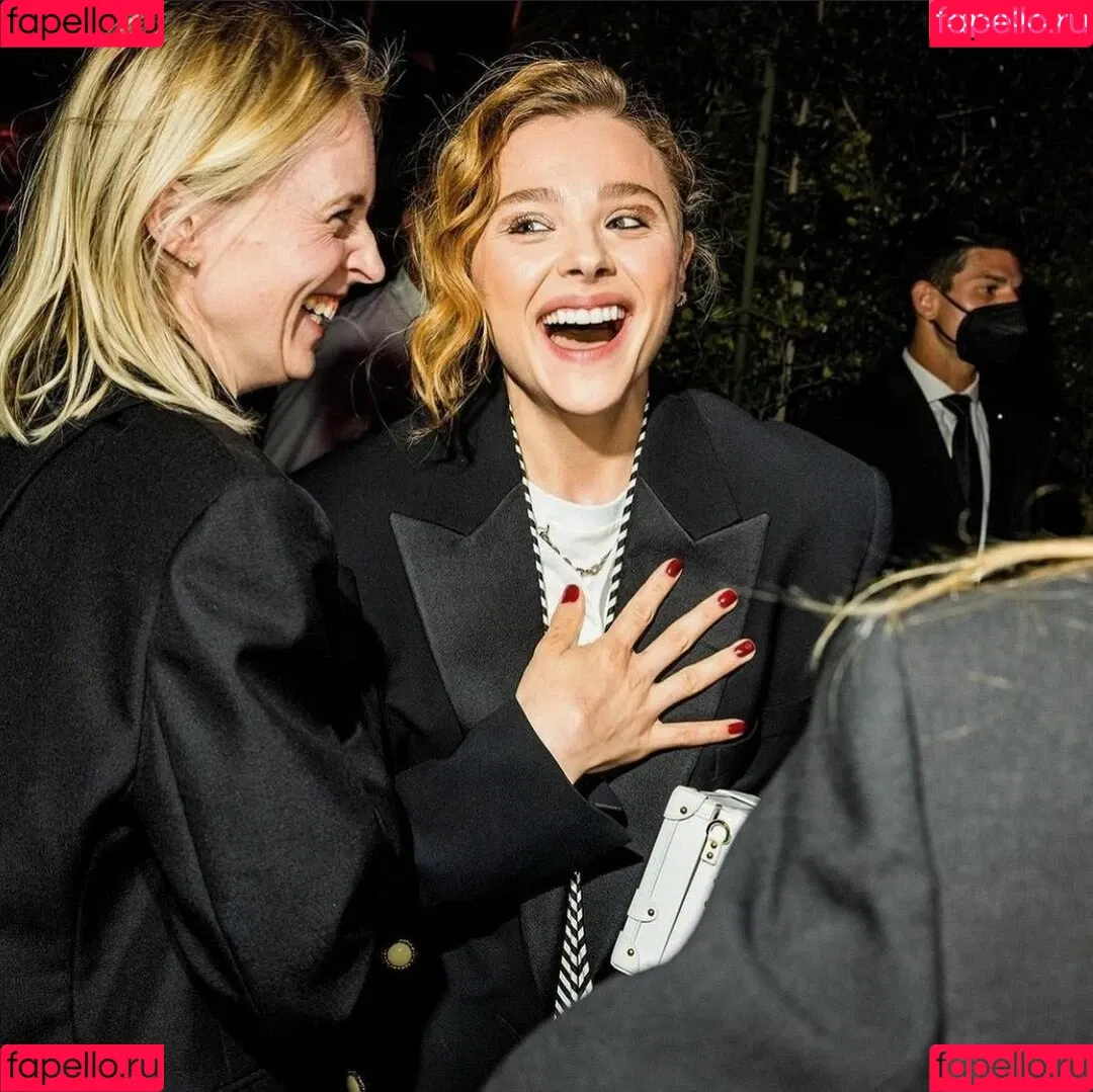 Chloë Grace Moretz Onlyfans Photo Gallery 