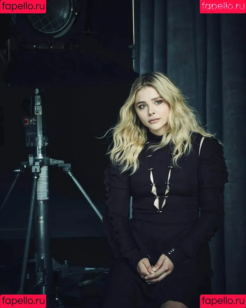 Chloë Grace Moretz Onlyfans Photo Gallery 