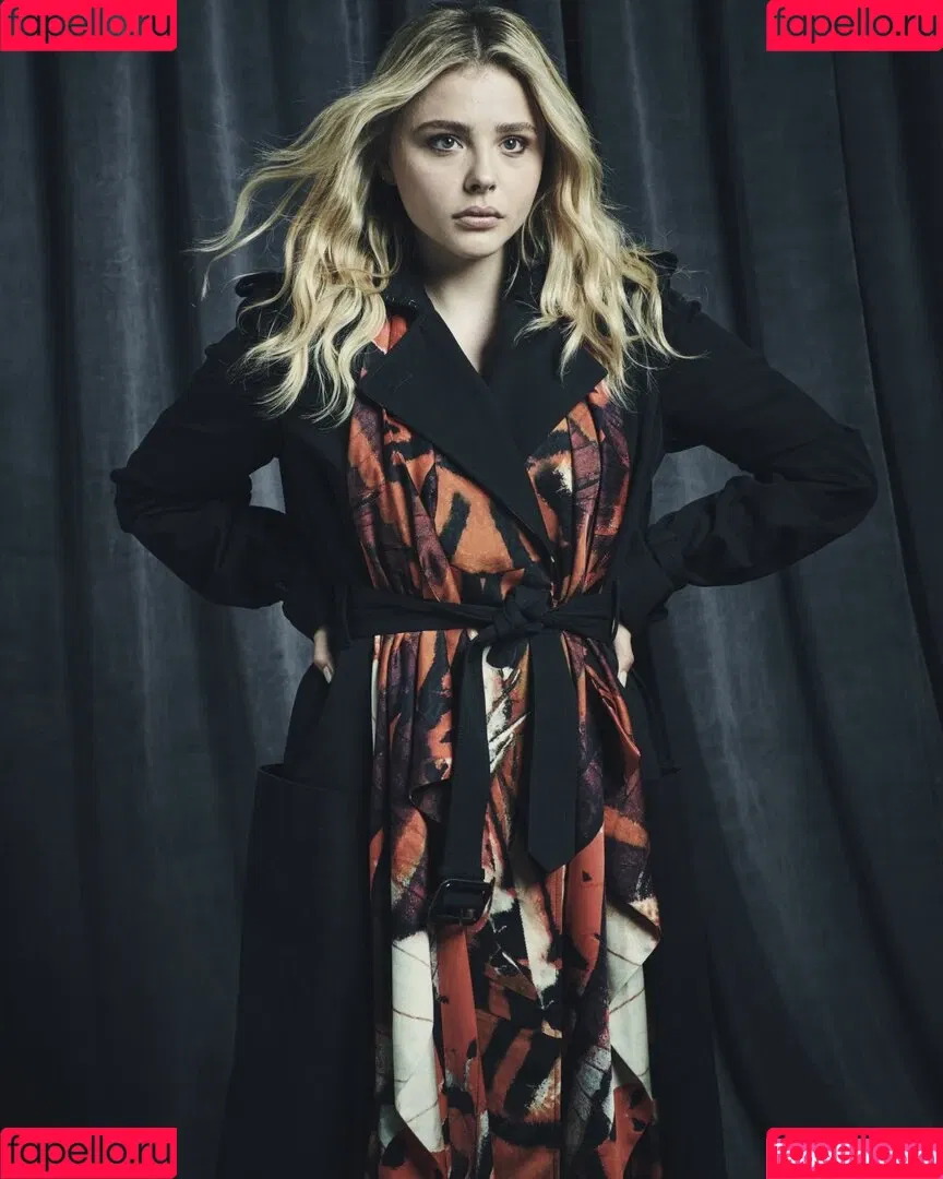 Chloë Grace Moretz Onlyfans Photo Gallery 