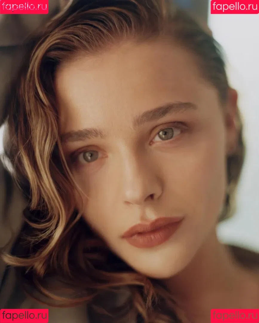 Chloë Grace Moretz Onlyfans Photo Gallery 
